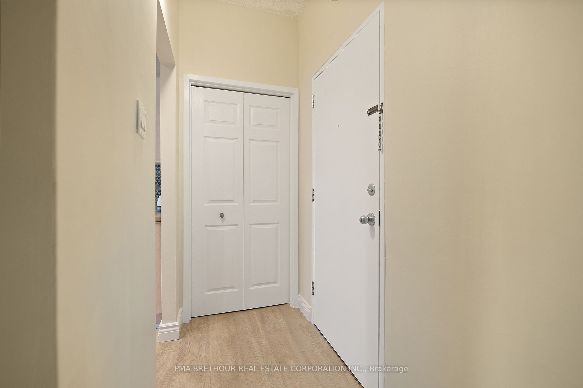 196 Scott St, #102