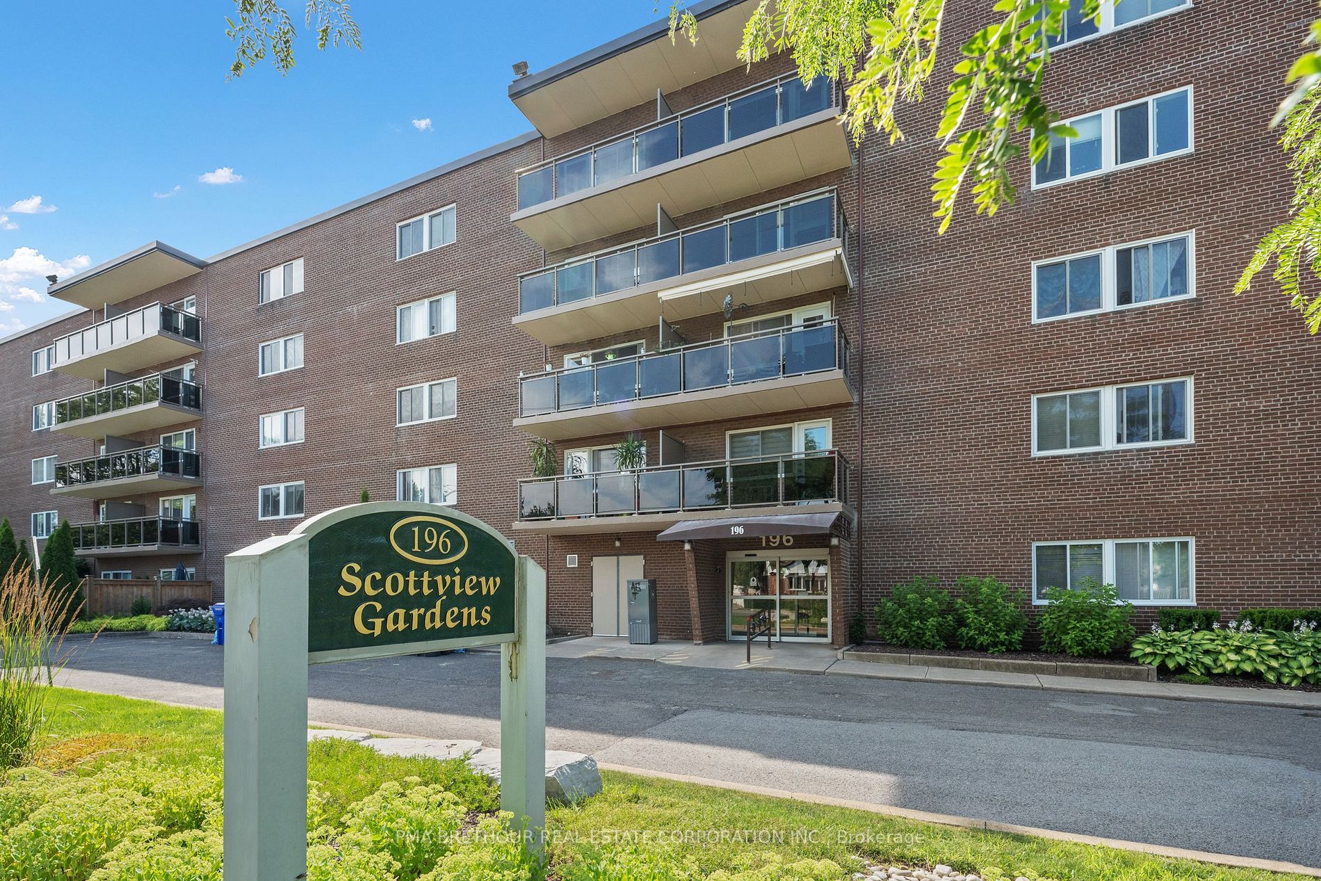 196 Scott St, #102