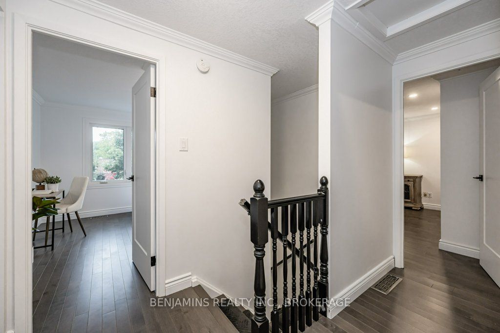 55 UNDERHILL Crescent