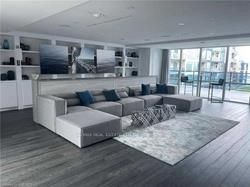16 Concord Pl, #310