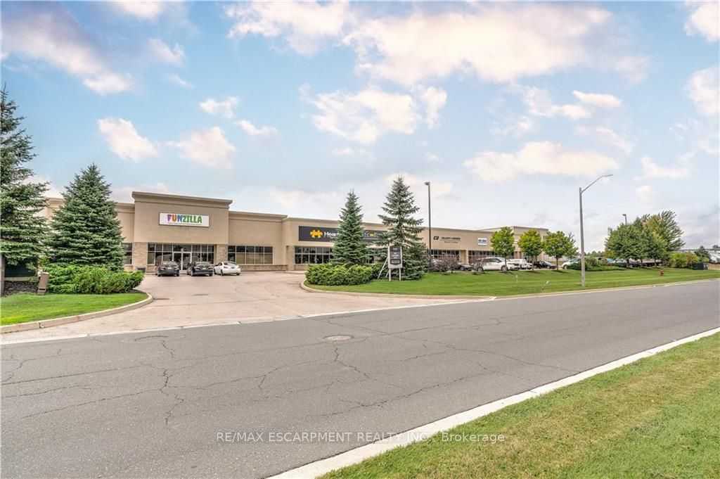 680 Tradewind Dr, #11