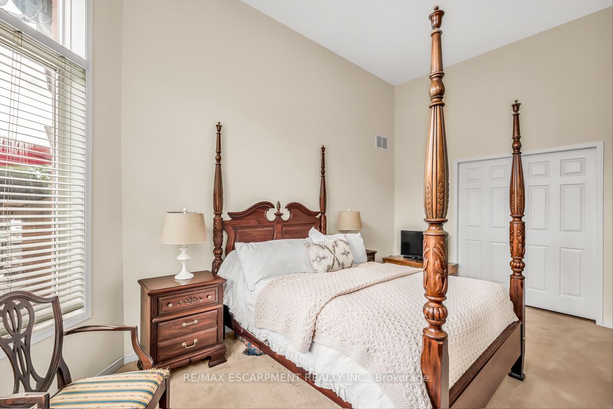 162 Morwick Dr