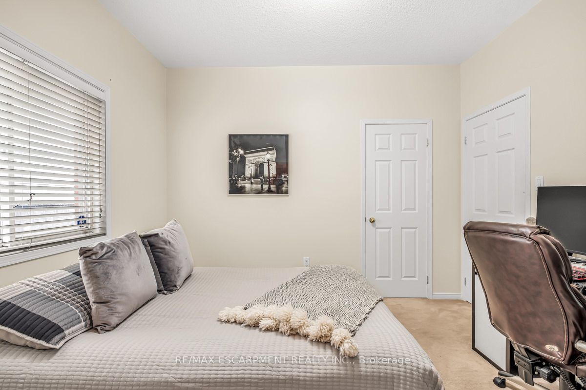 162 Morwick Dr