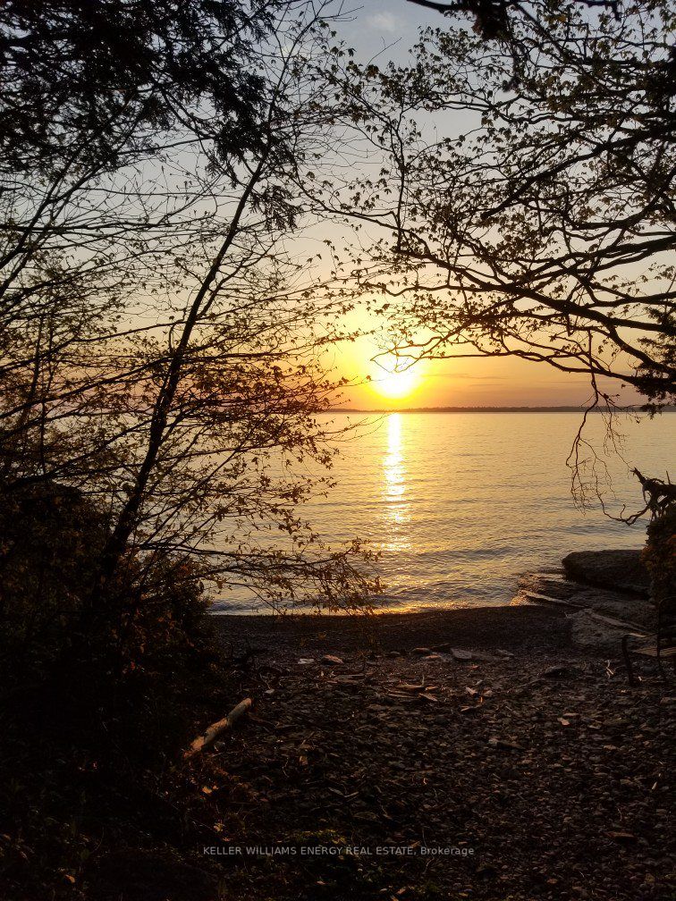 292 Salmon Point Rd