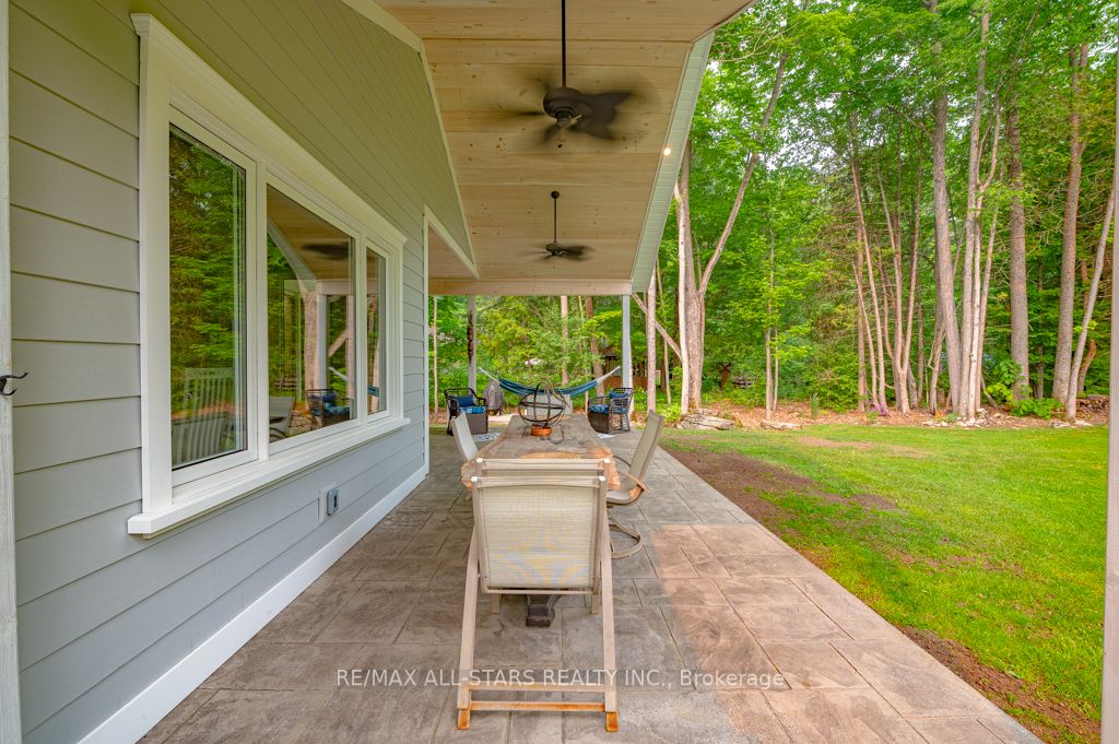 228 Riverside Dr