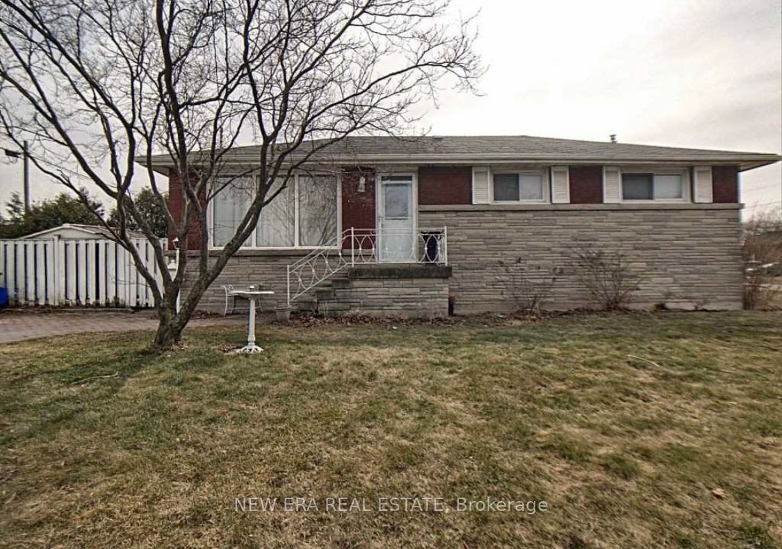 22 Mitchell Ave