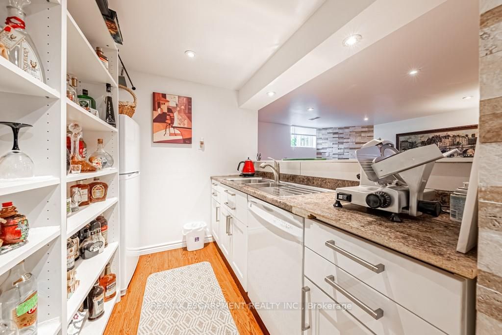 154 Gainsborough Rd