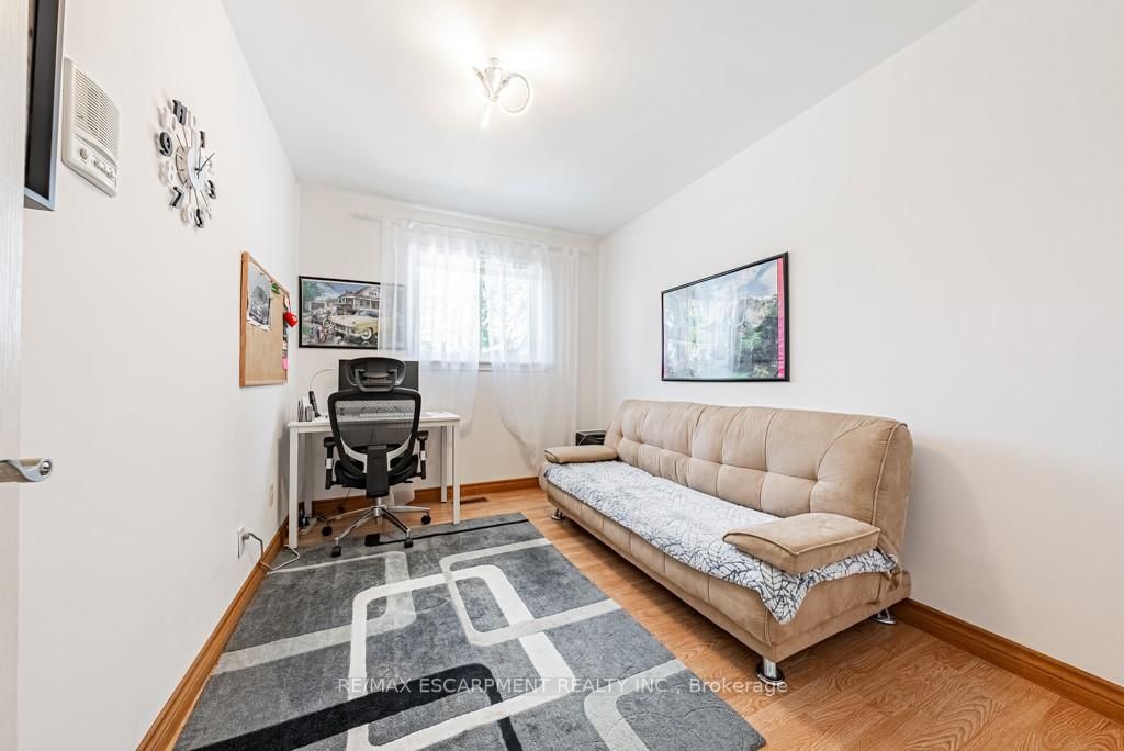 154 Gainsborough Rd