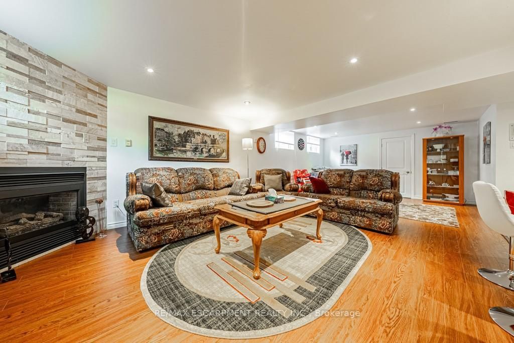 154 Gainsborough Rd