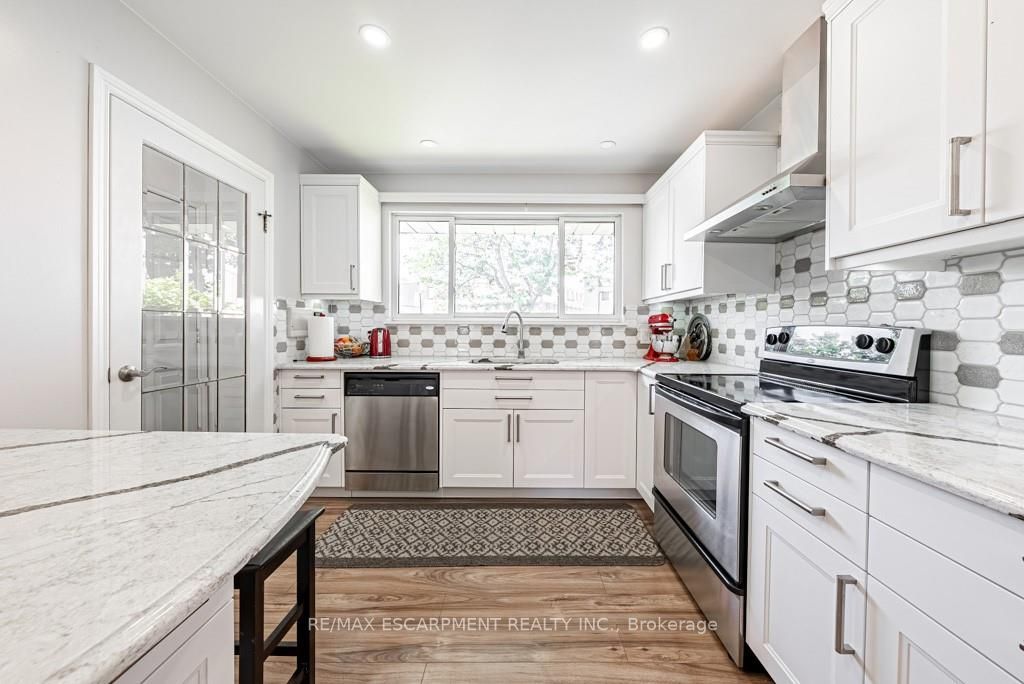154 Gainsborough Rd