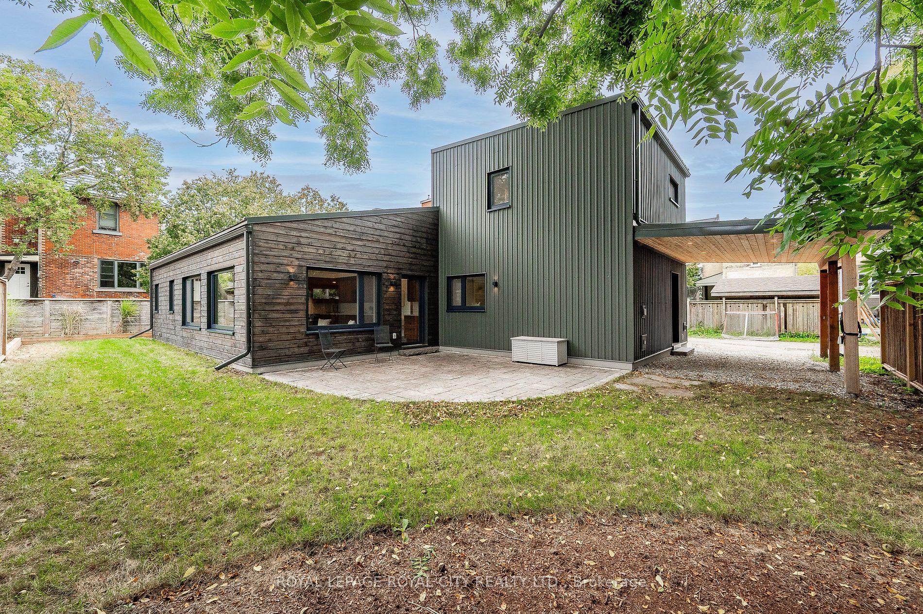 9 King Edward Place