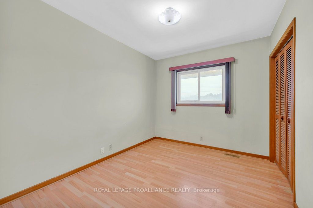 2052 Frankford Rd