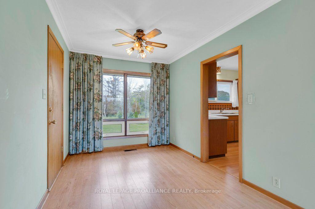 2052 Frankford Rd