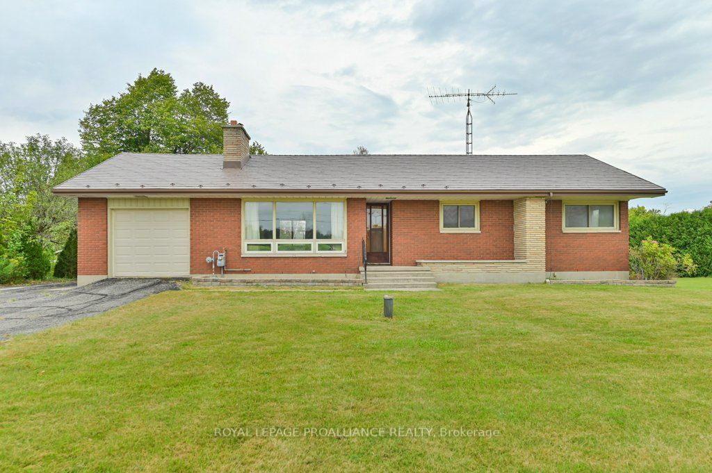 2052 Frankford Rd