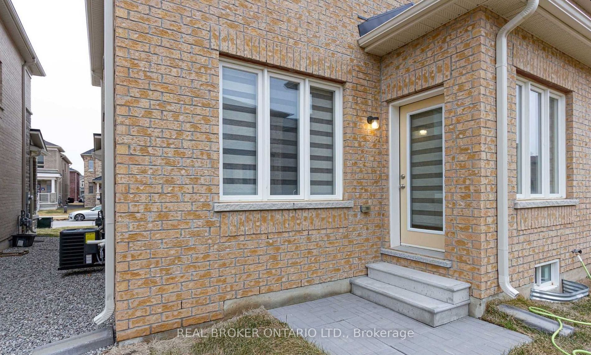 15 Westfield Crescent