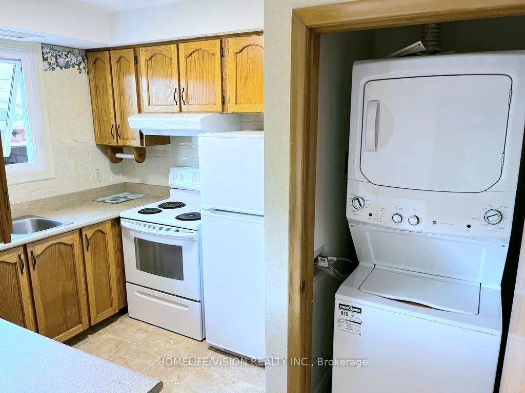 16 Nova Drive, #Upper