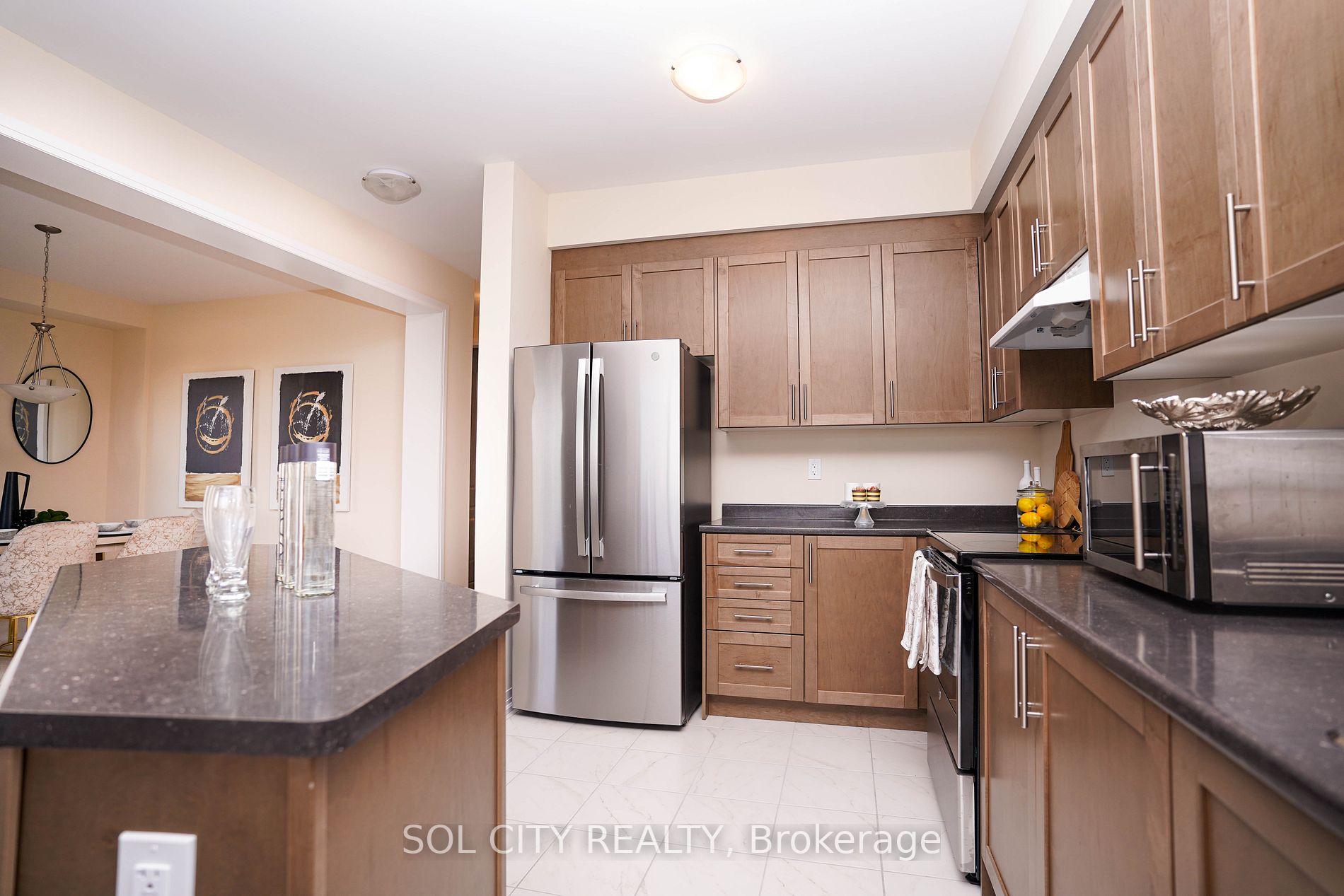 14 Carew Boulevard