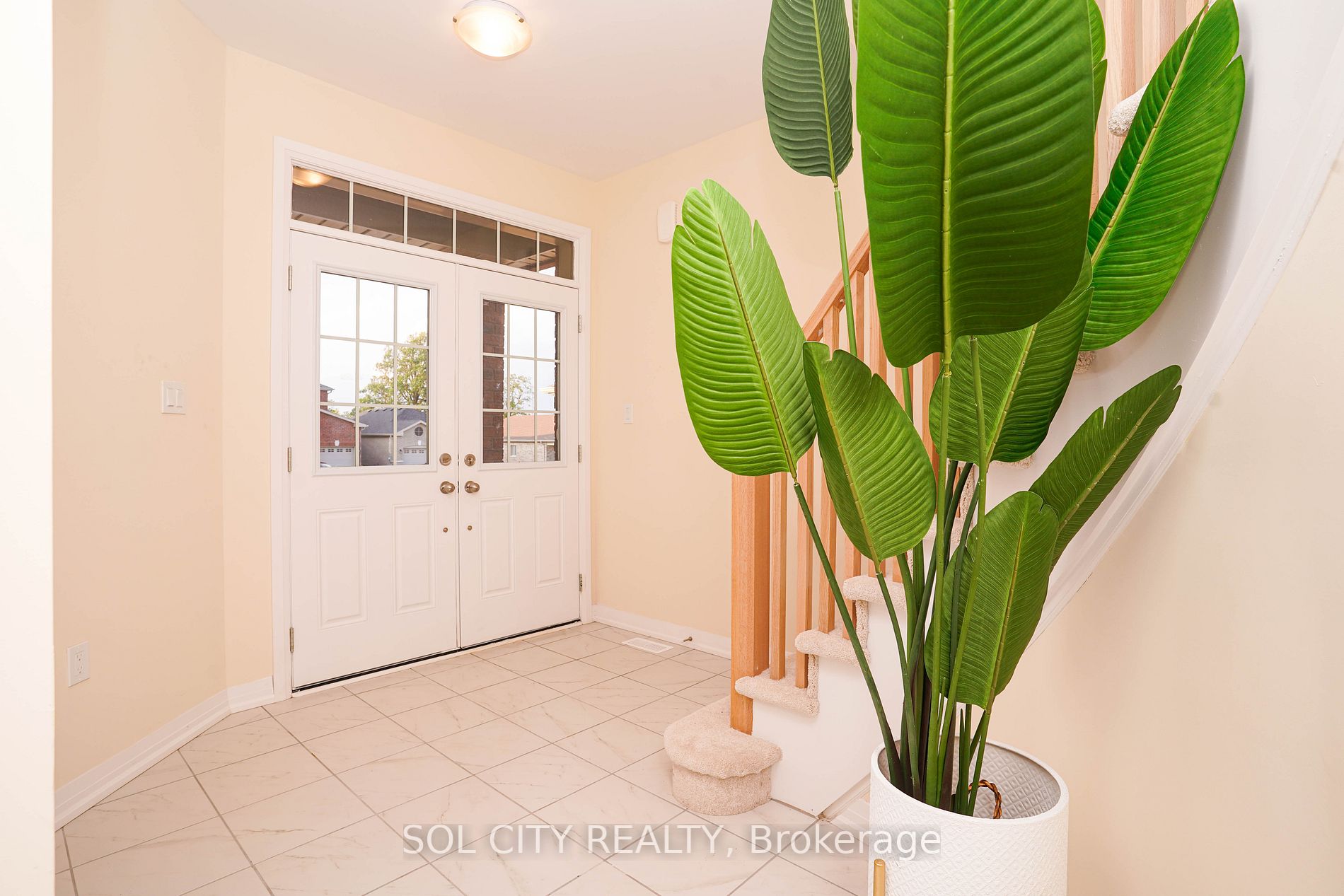 14 Carew Boulevard