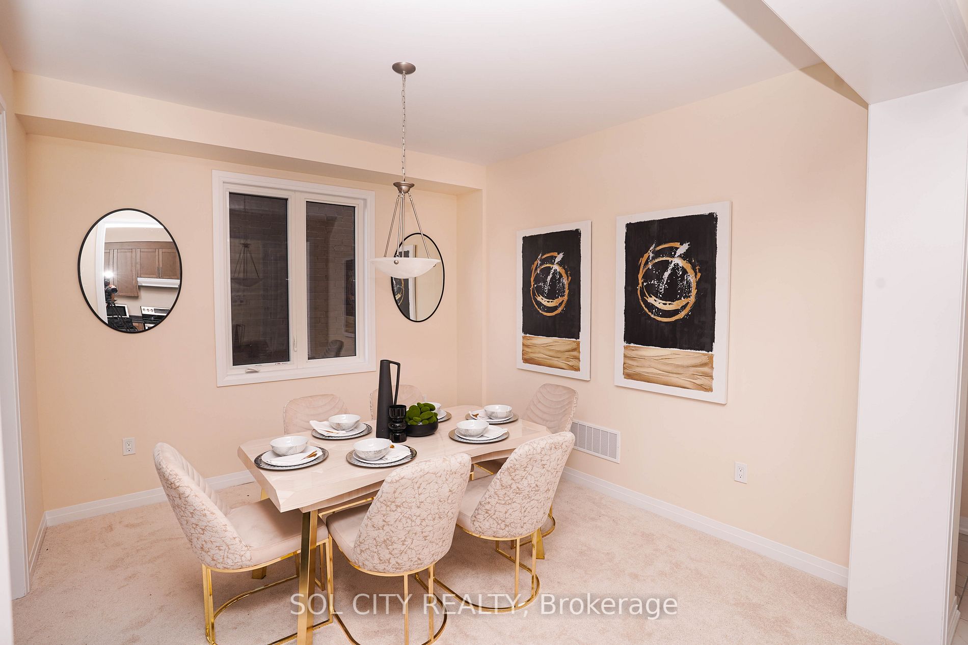 14 Carew Boulevard