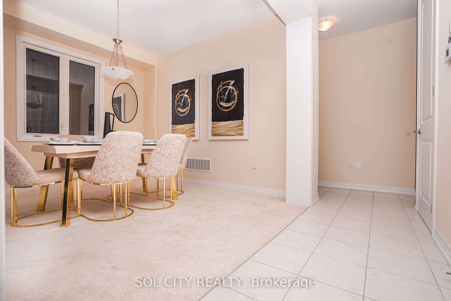 14 Carew Boulevard