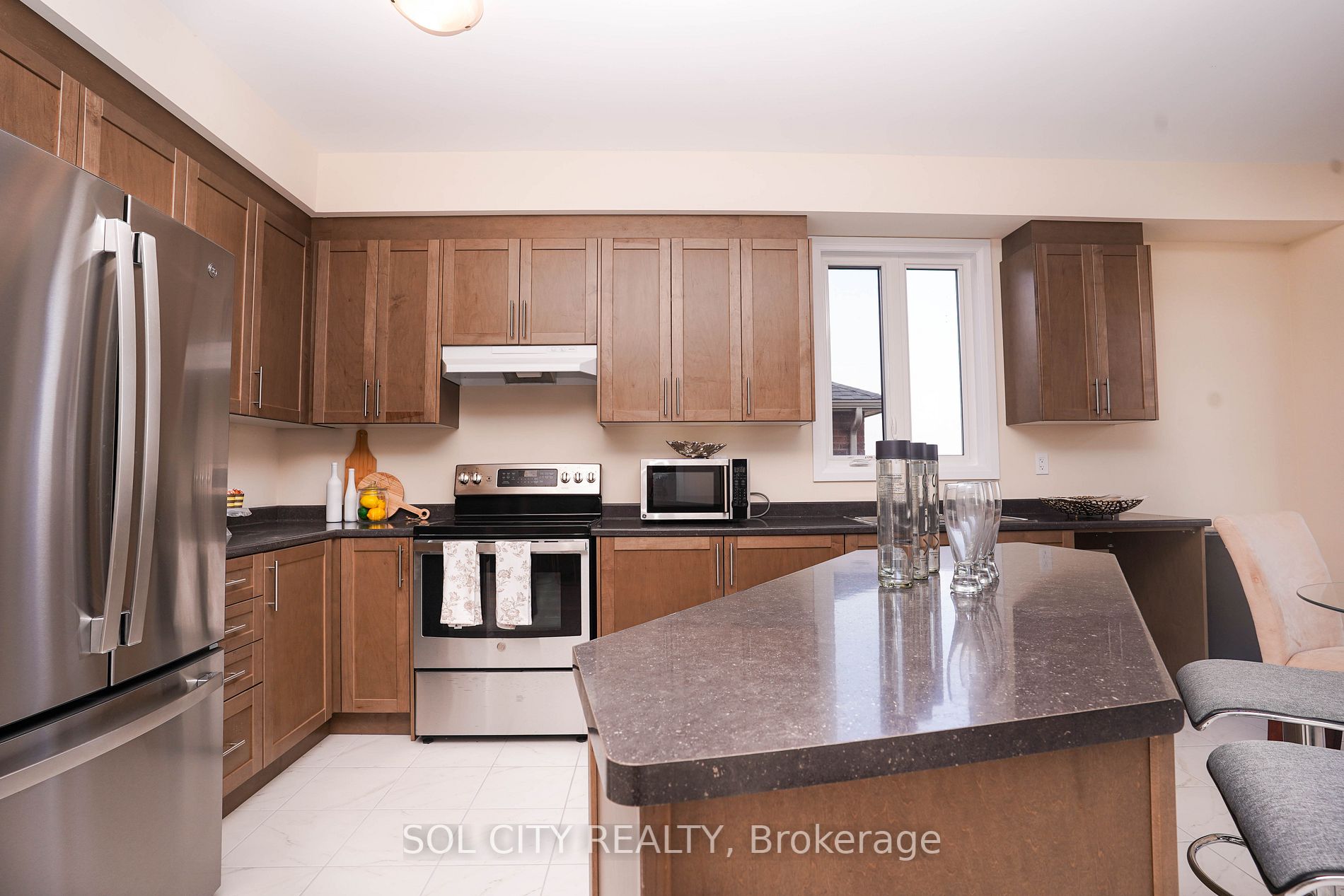 14 Carew Boulevard