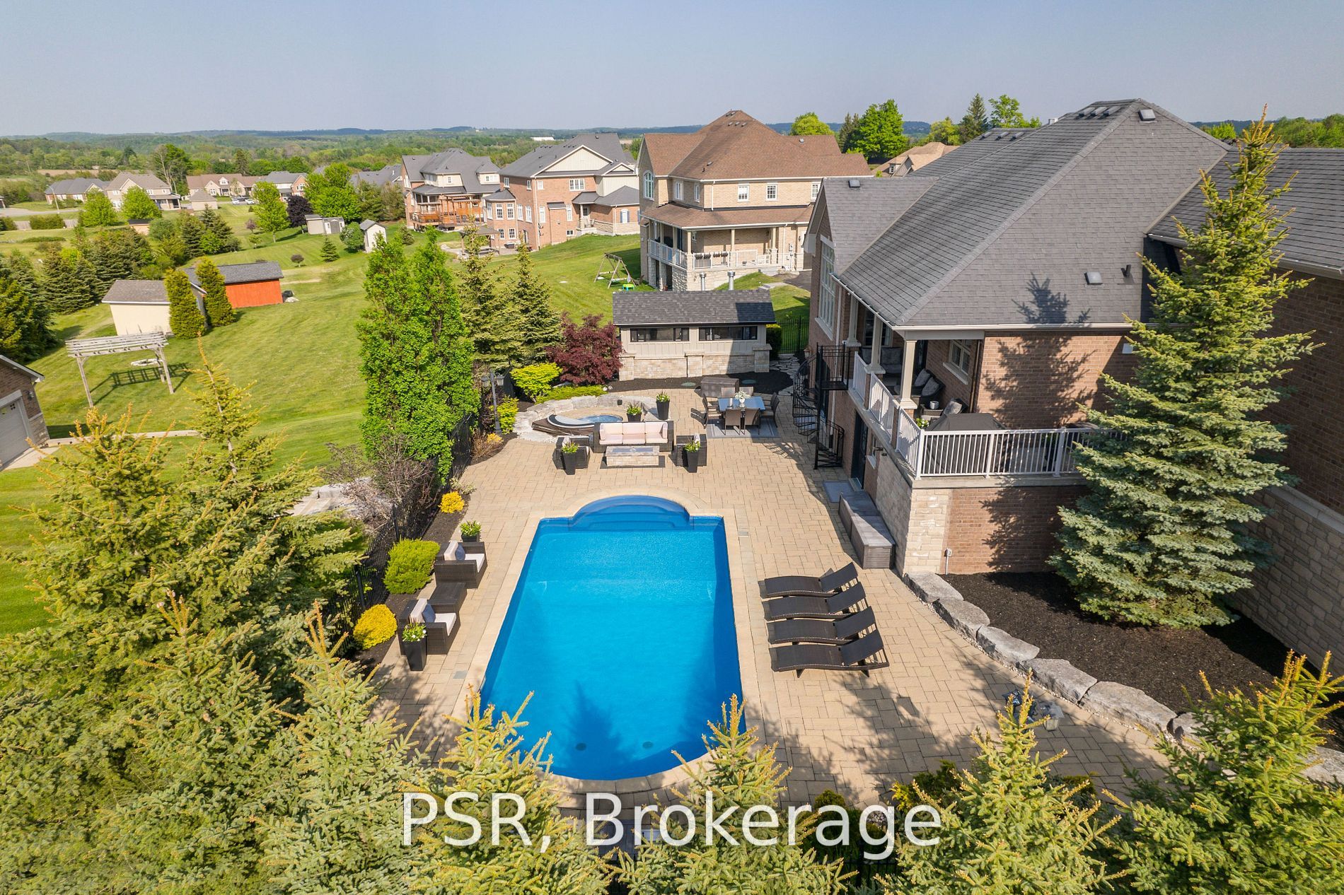 16 Masters Creek Boulevard