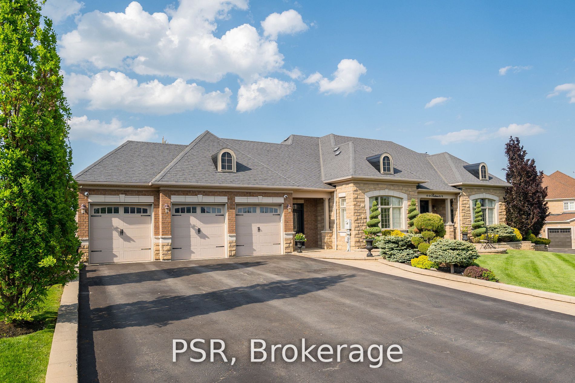 16 Masters Creek Boulevard