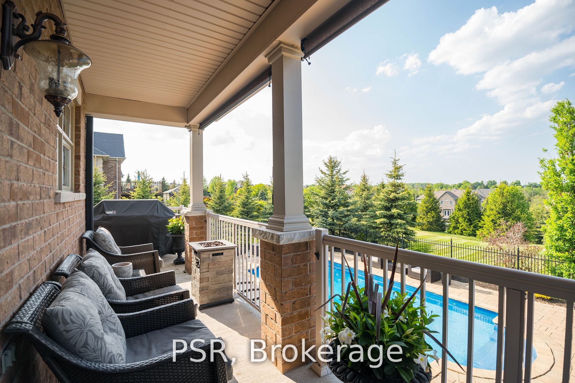 16 Masters Creek Boulevard