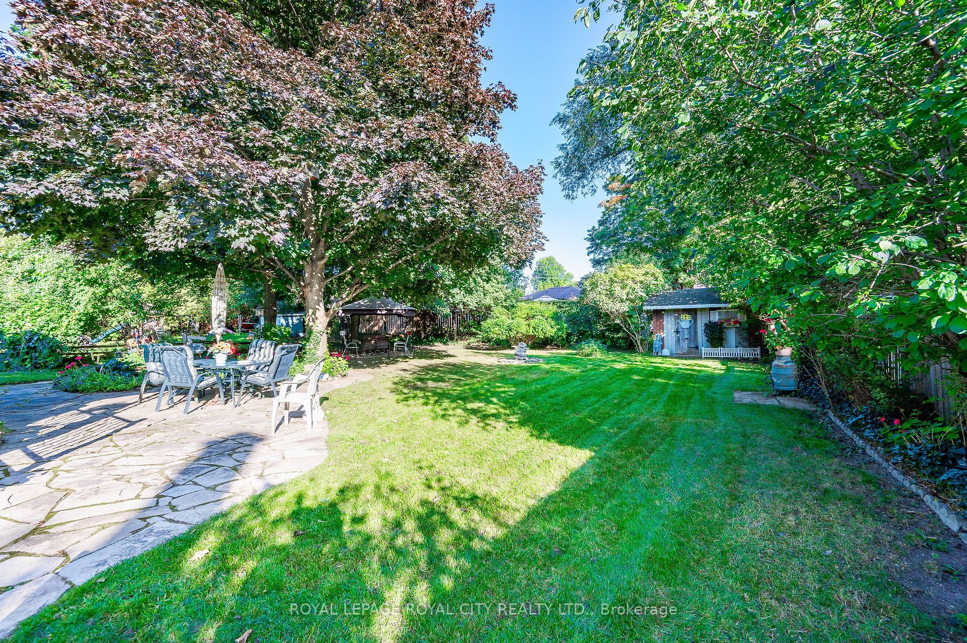 27 Vancouver Dr