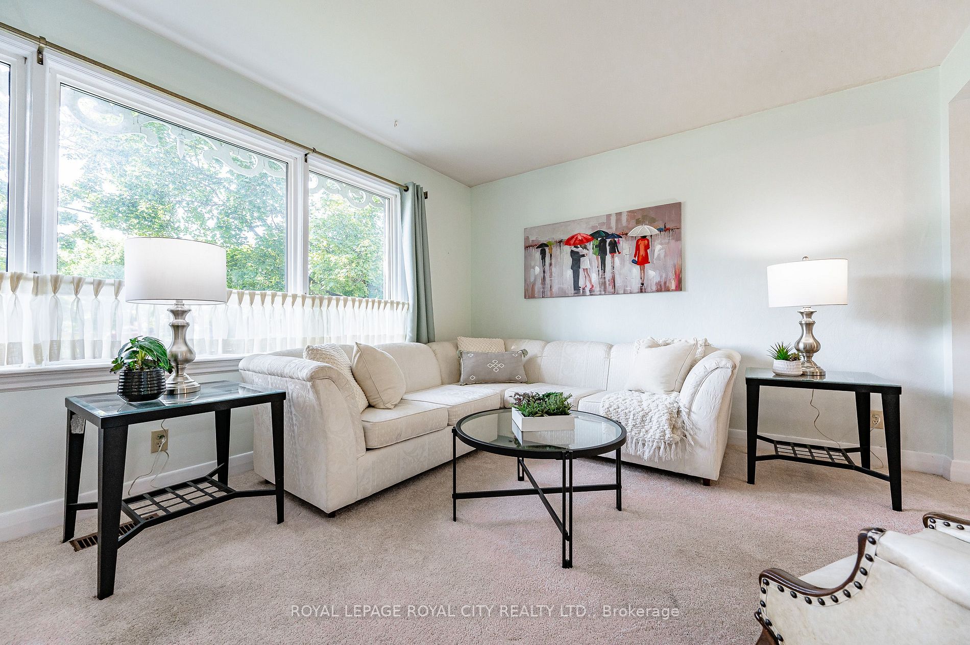 27 Vancouver Dr