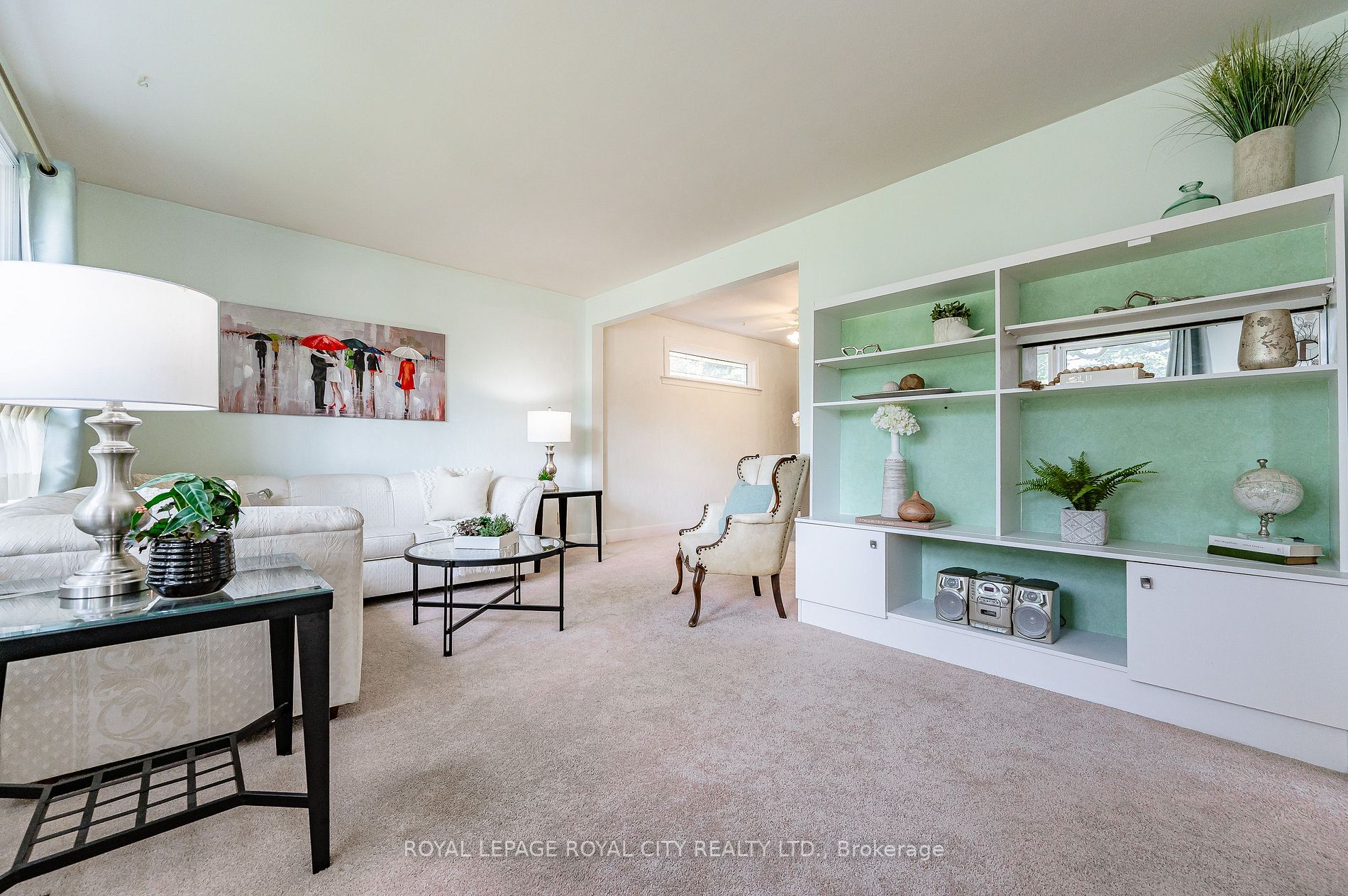27 Vancouver Dr