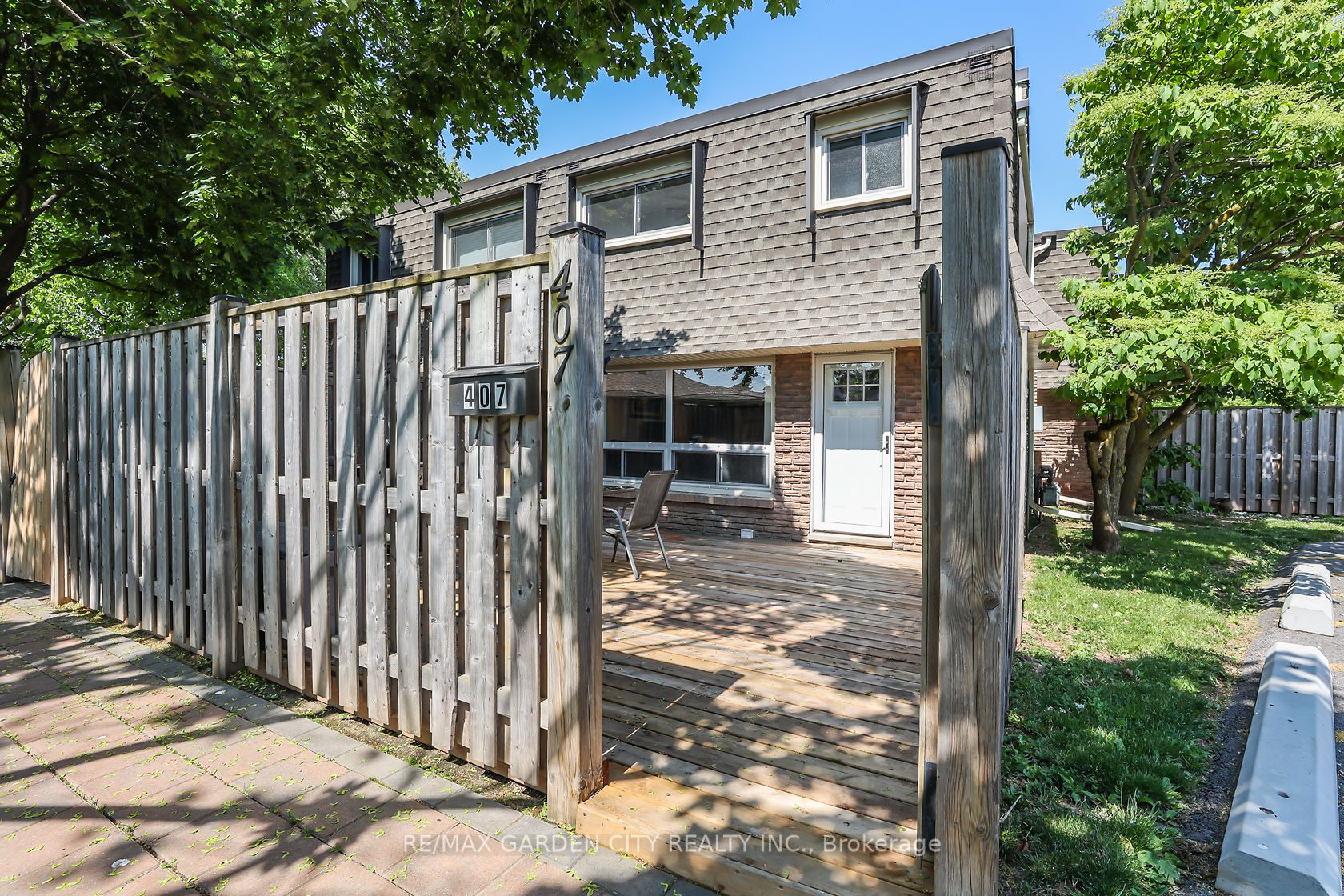 7 Viking Crt, #407