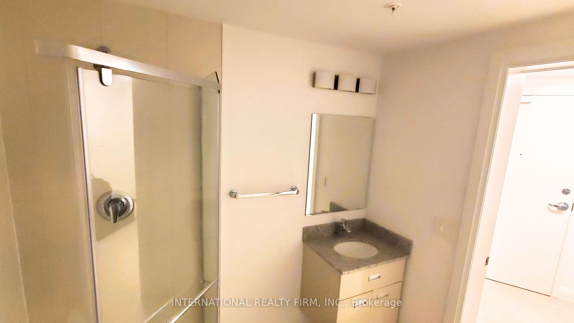 652 Princess Street #425