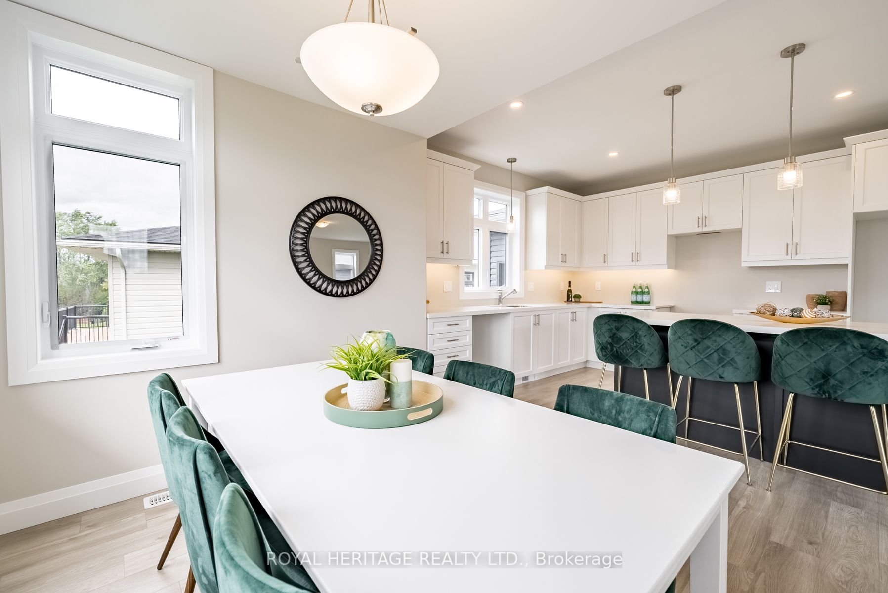 4 Sunridge Crt