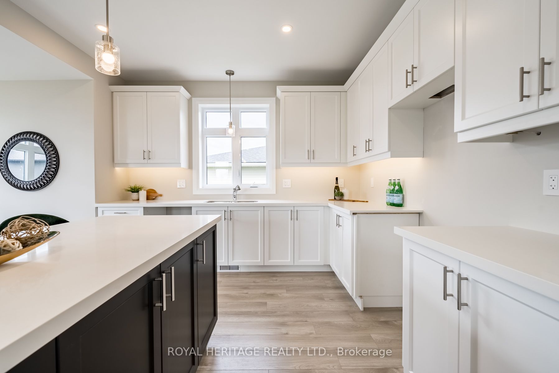 4 Sunridge Crt