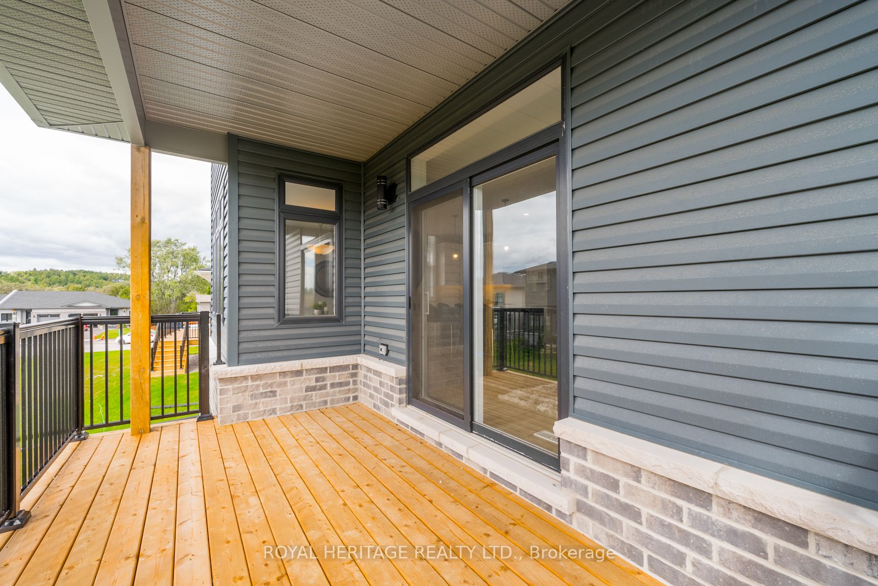 4 Sunridge Crt