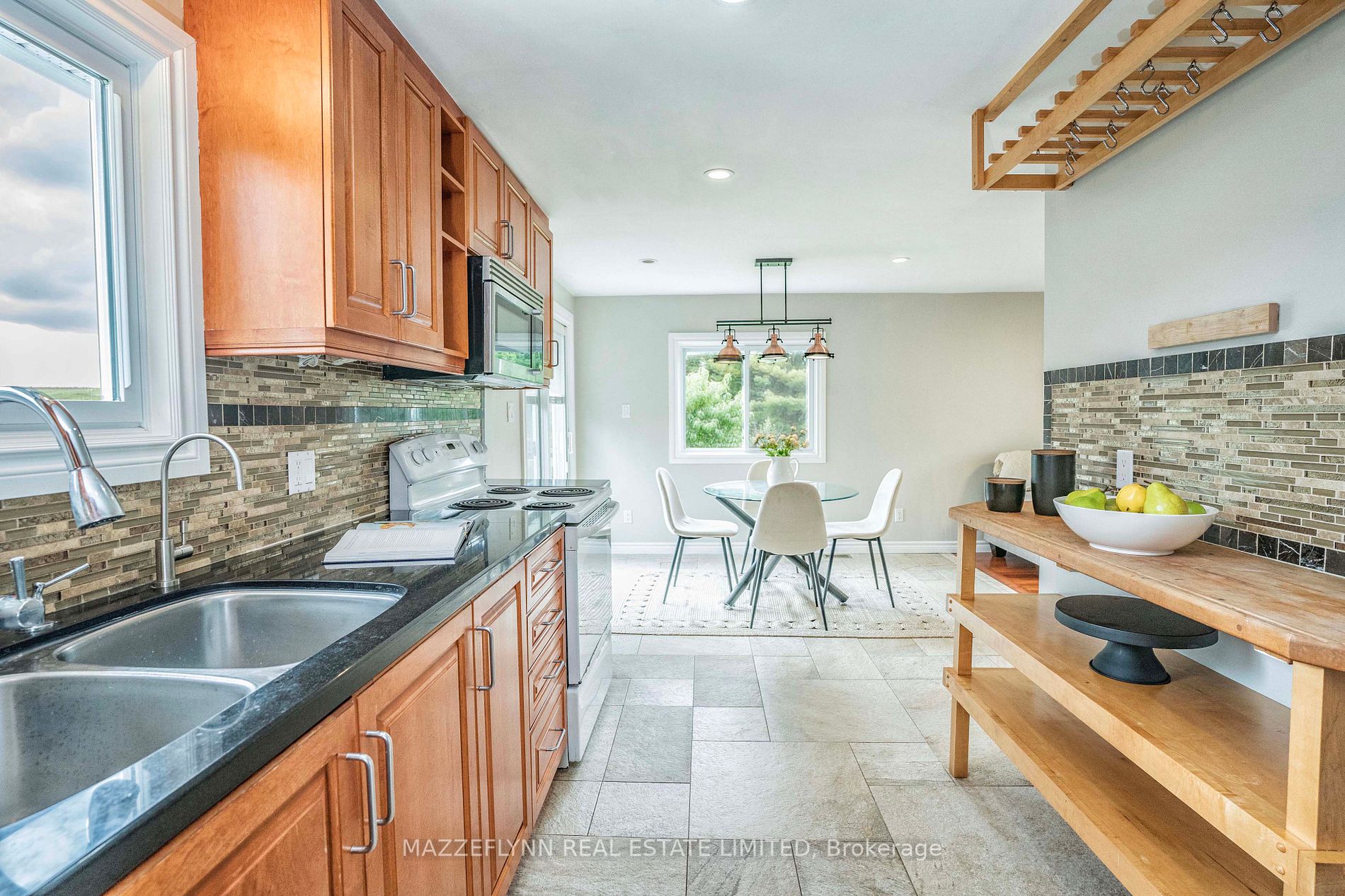 475352 County Rd 11 Road