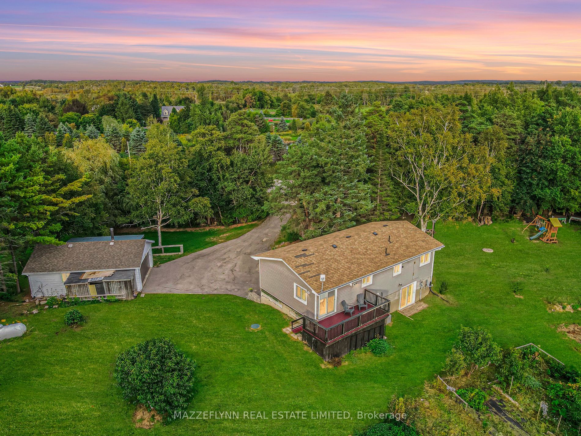475352 County Rd 11 Road