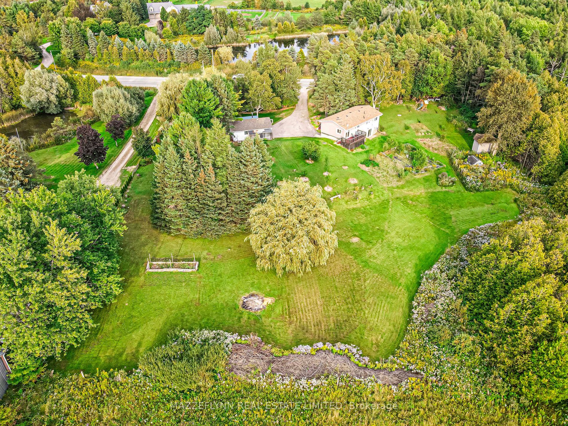 475352 County Rd 11 Road