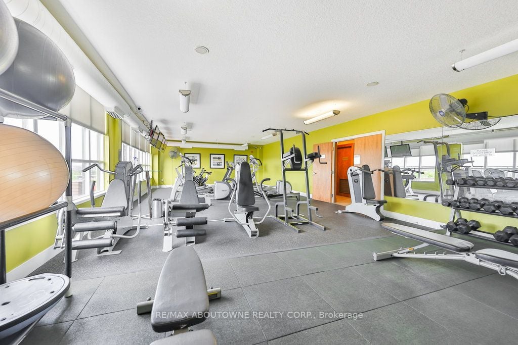 112 Benton St, #220