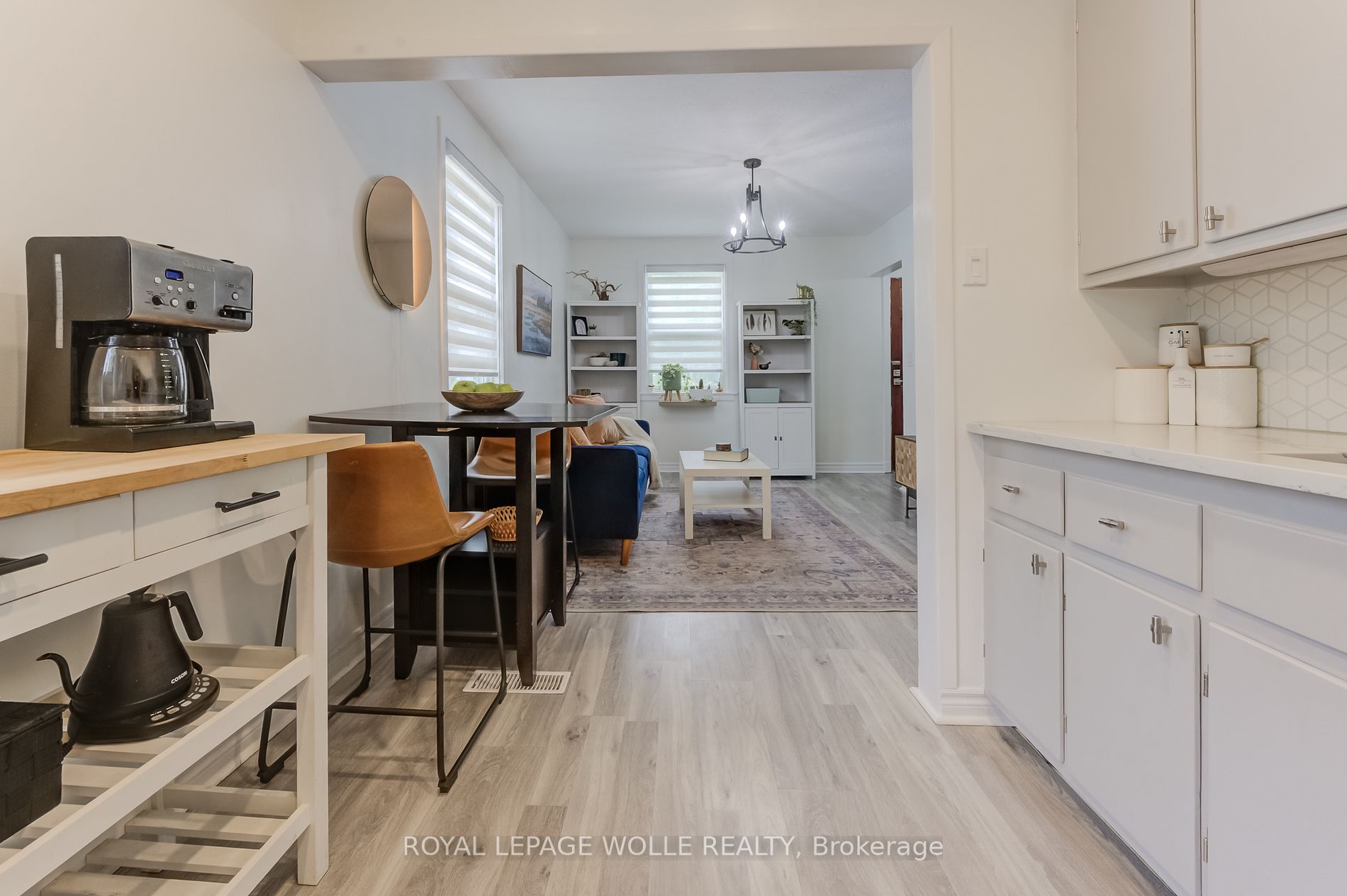 142 Lorne Crescent