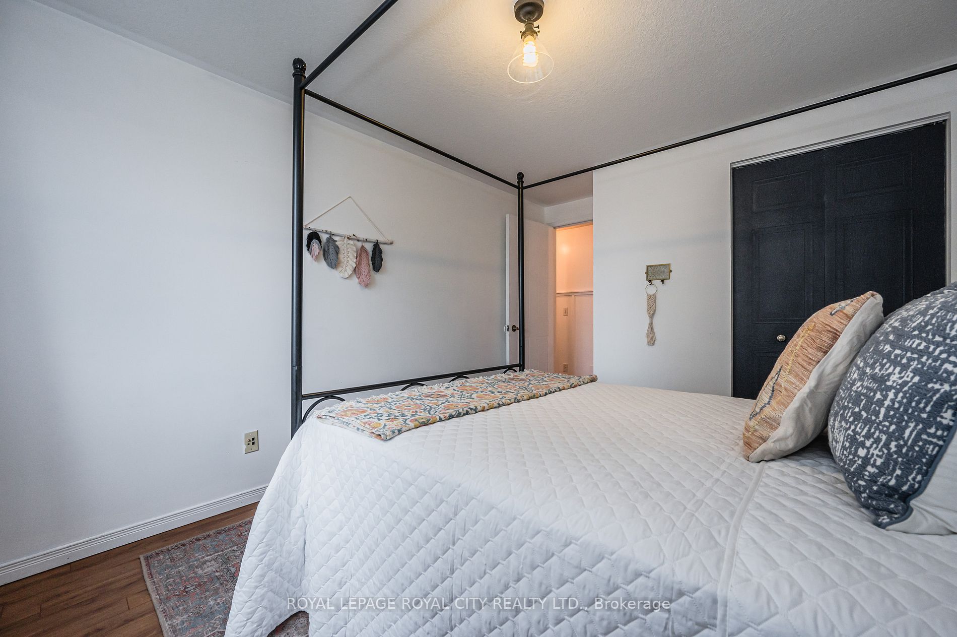 63 Starview Crescent