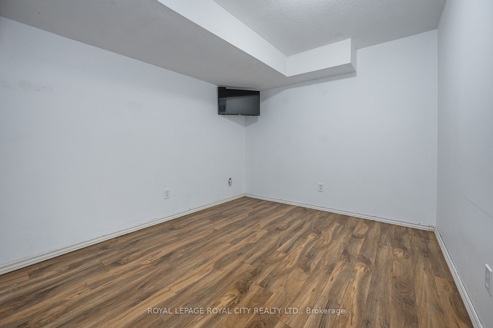 63 Starview Crescent