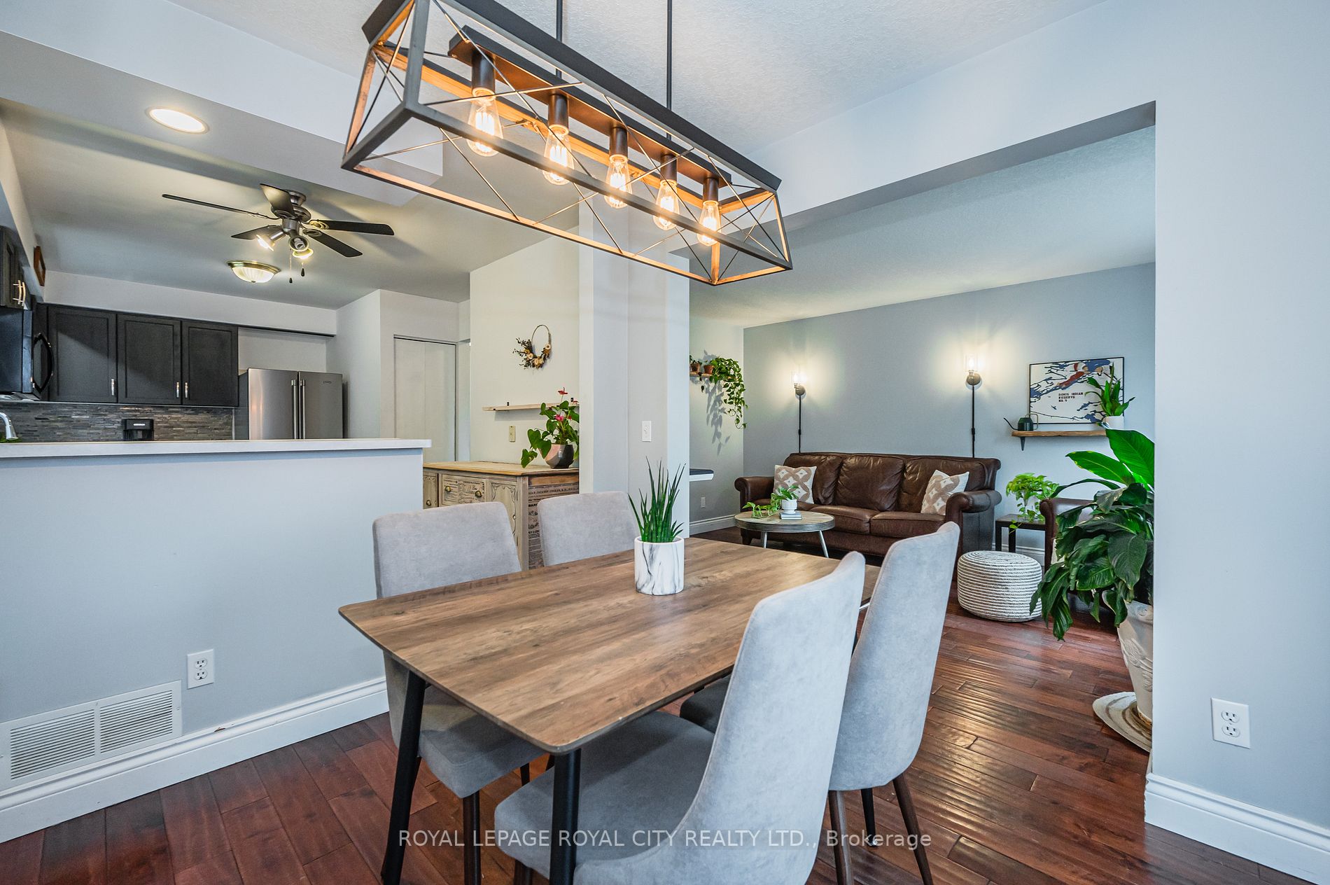 63 Starview Crescent