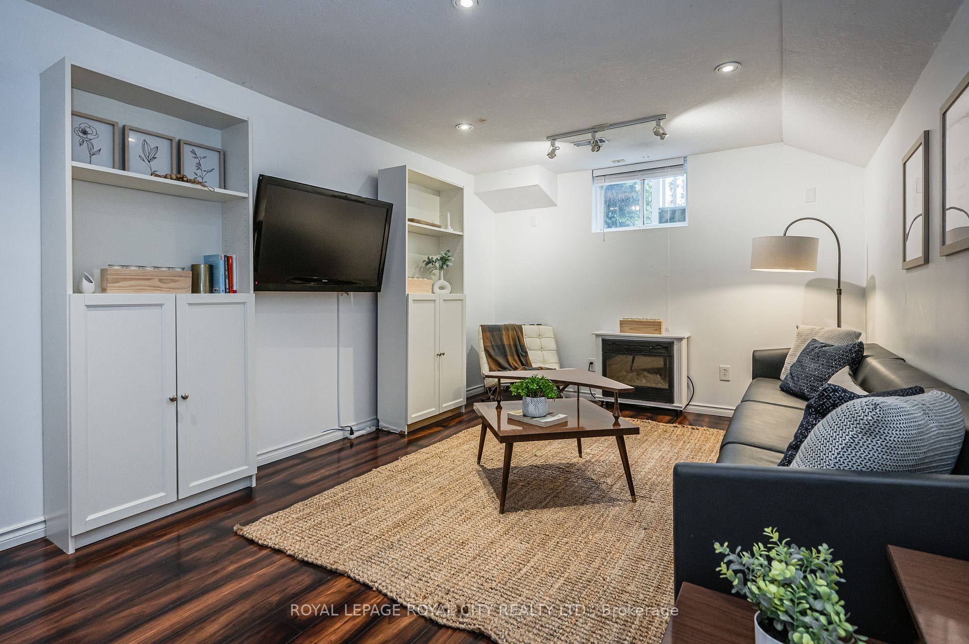 63 Starview Crescent