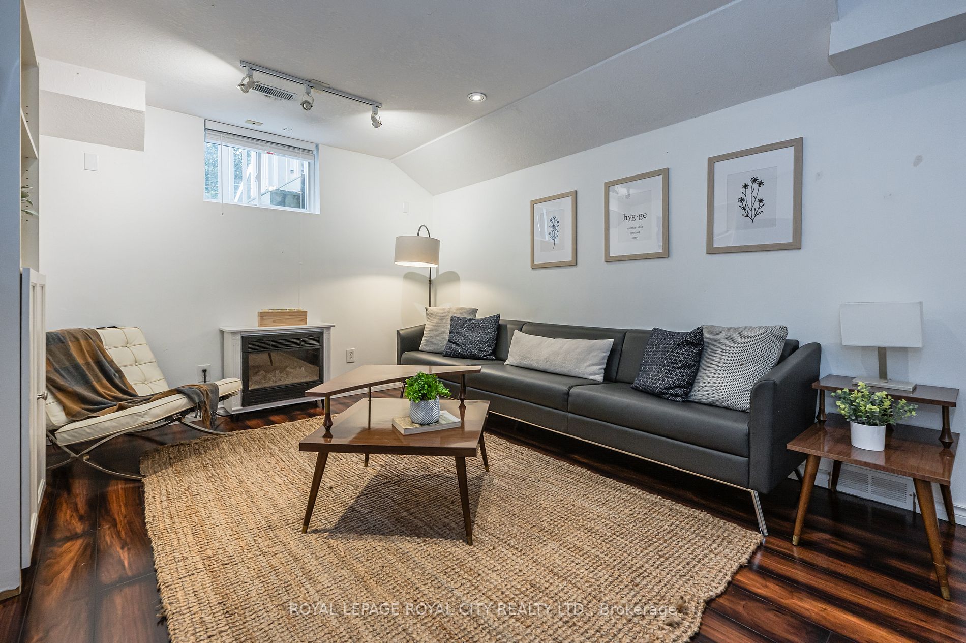 63 Starview Crescent