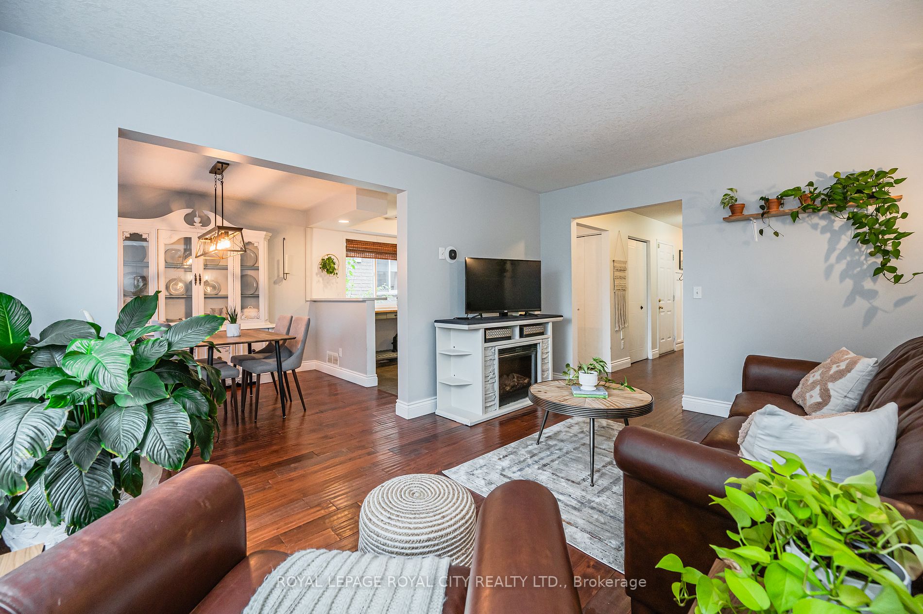 63 Starview Crescent