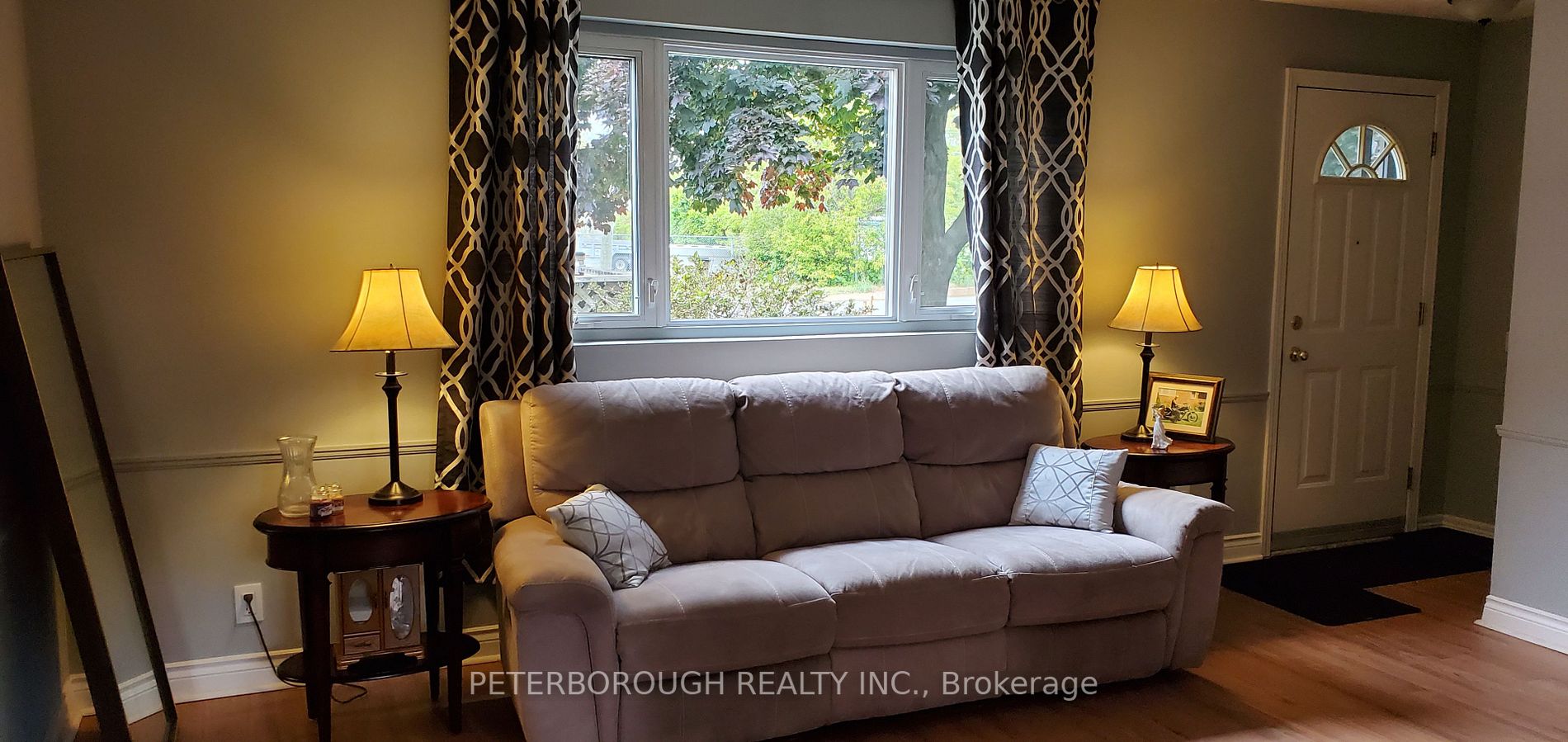 137 Furnace St E, #5