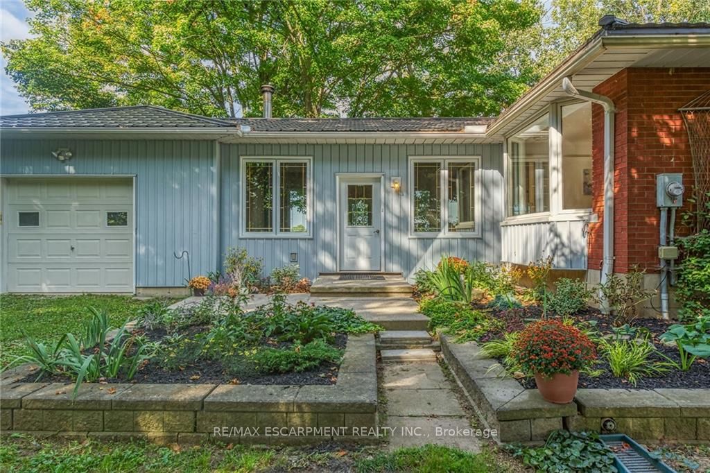 2097 Jerseyville Rd W
