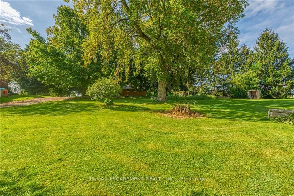2097 Jerseyville Rd W